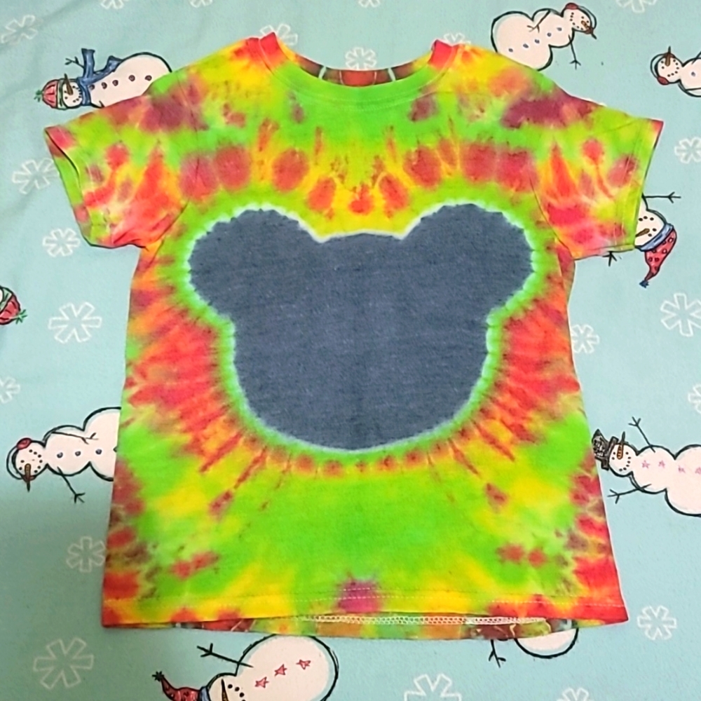 Kids tiedye shirt